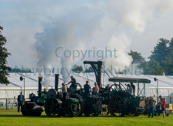 NWN 37-0223 C Newbury Show - Parade of steam engines