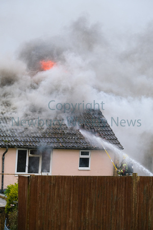 06-2222T Kingsclere House Fire