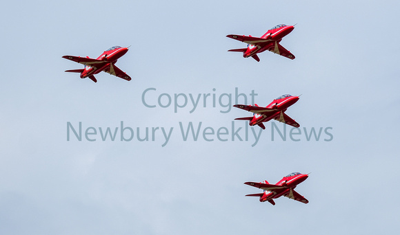 35-0122H Red Arrows