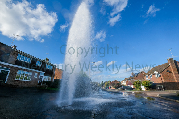 41-2222L Burst water main Newbury