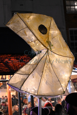 49-2422V Newbury Lantern Parade
