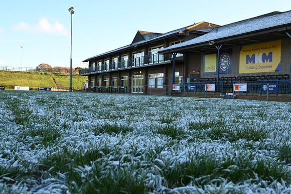 49-2022E Newbnury Rugby Club - Frozen pitch