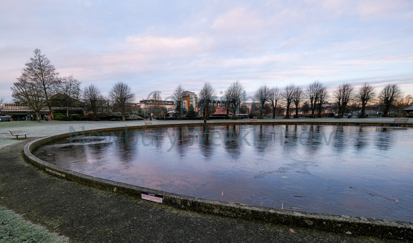 02-1823B Victoria Park Pond