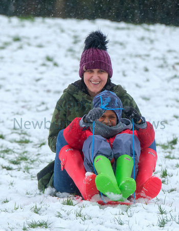 09-1523D sledging at Goldwell Park