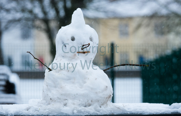 09-1223T Snow in Newbury