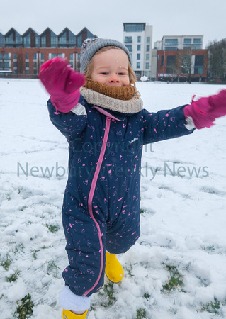 09-1223O Snow in Newbury