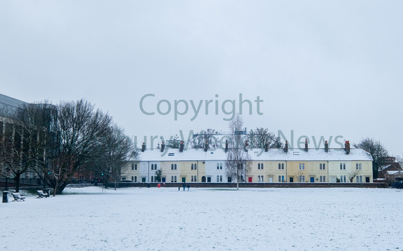 09-1223K Snow in Newbury