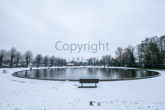 09-1223H Snow in Newbury