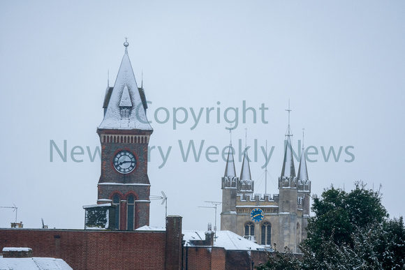 09-1223F Snow in Newbury