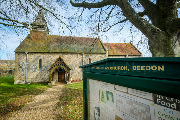 10-1723C St Nicholas Church in Beedon