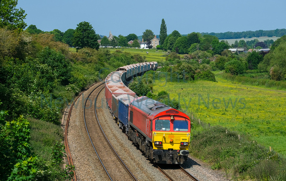 NWN 23-0223B Train - Hungerford