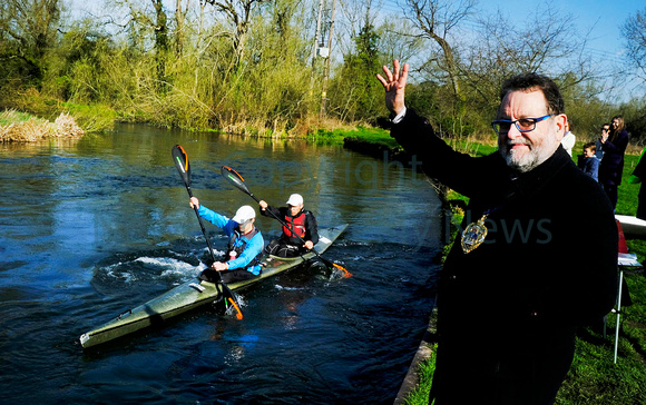 14-2423C devizes to westminster canoe race