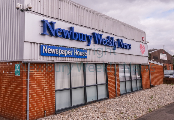 35-0321B Newbury Weekly News HQ