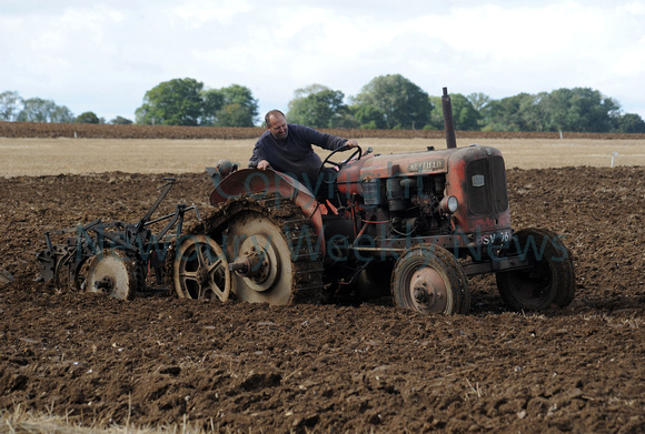 40-1721P Ploughing Match