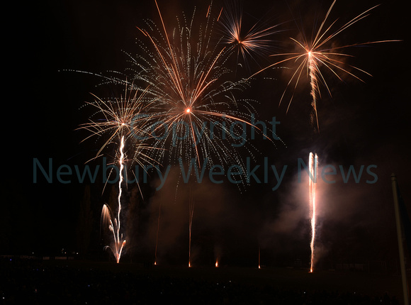 45-0621O Falkland Fireworks