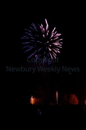 45-2021Z Chieveley Fireworks