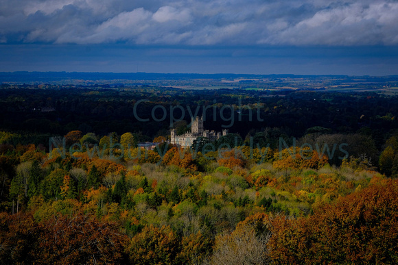 44-0220AB Beacon Hill - Highclere Castle - Donnington