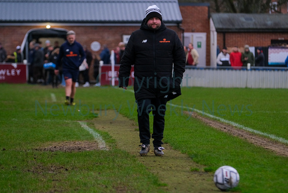 01-0422A Hungerford FC