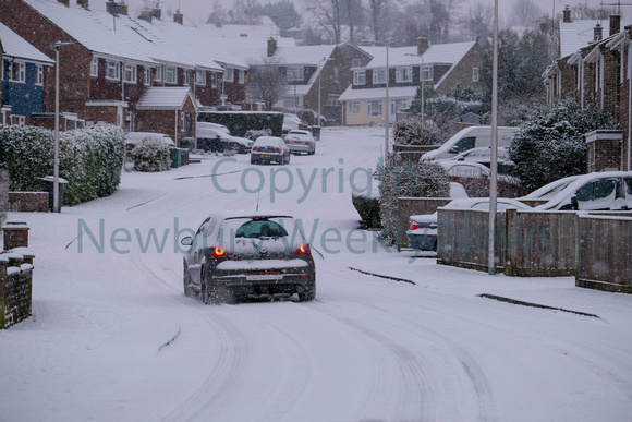 04-1221A Snow - Newbury