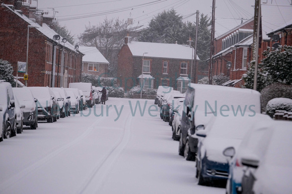 04-1221E Snow - Newbury