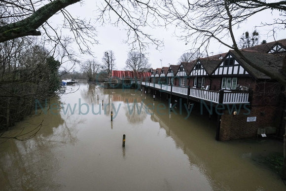 05-0421I Flood - Goring River Thames