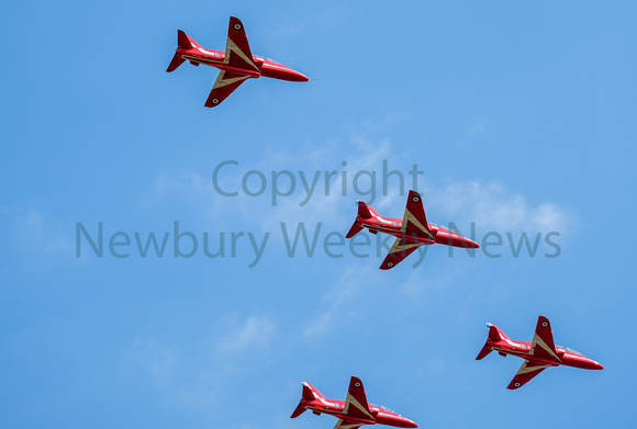 35-0122I Red Arrows
