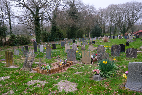 12-2722Q Kingsclere Cemetery