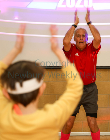 NWN 08-0225K Thorngrove School aerobathon