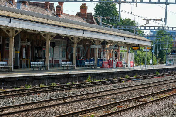 24-1822L Newbury Train Station