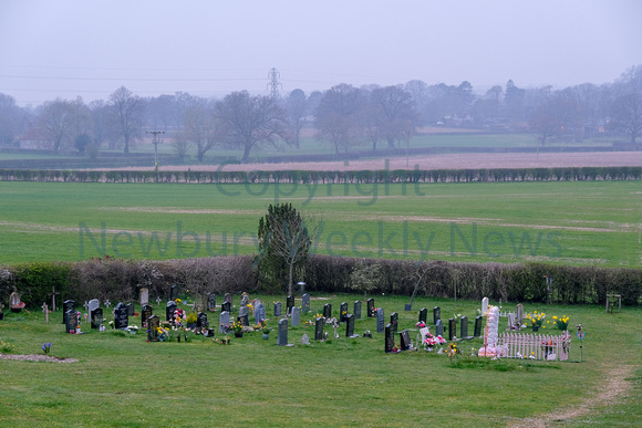 12-2722R Kingsclere Cemetery