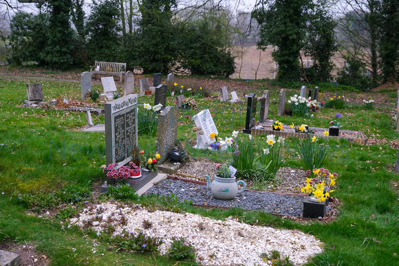 12-2722J Kingsclere Cemetery