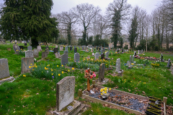 12-2722O Kingsclere Cemetery