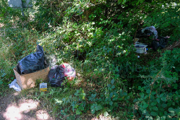 31-2122A Fly tipping headley ford