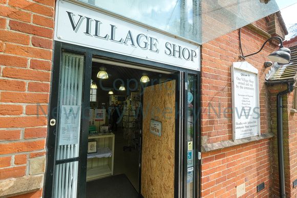 16-1922D Headley Village Shop