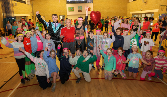 NWN 08-0225C Thorngrove School aerobathon