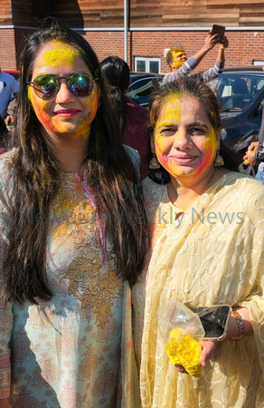 11-0822Q Holi Festival